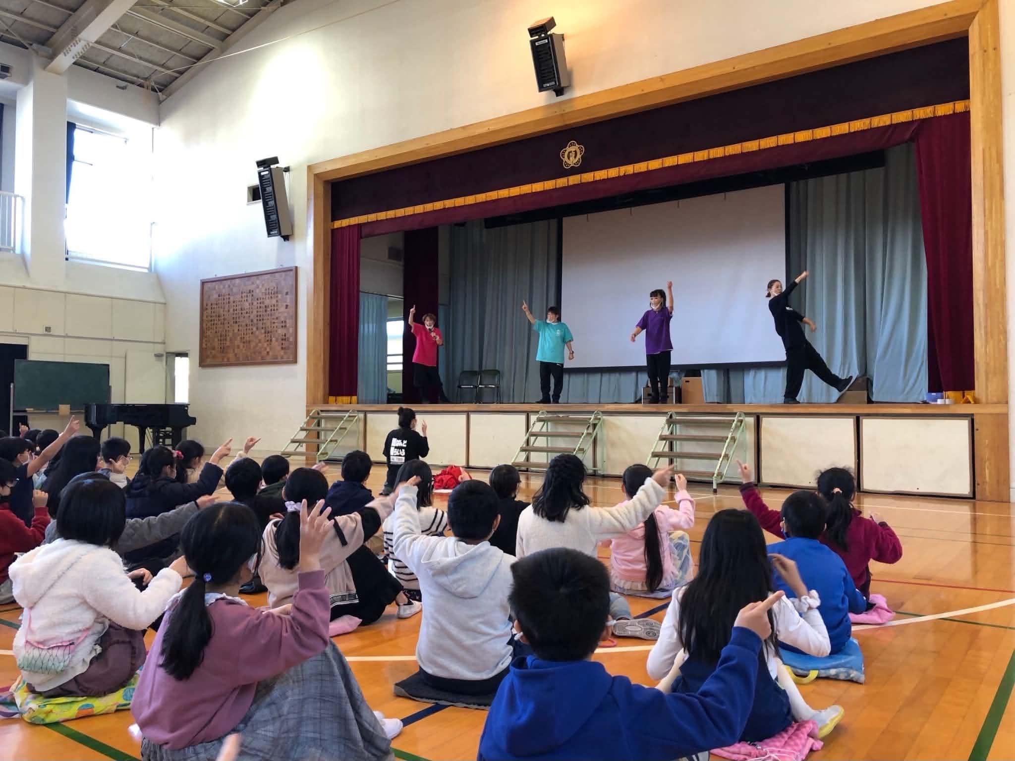 下沼部小学校で実施した手話ダンス